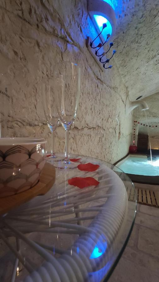 Dimora Della Nonna-Luxury Home Mola di Bari Buitenkant foto