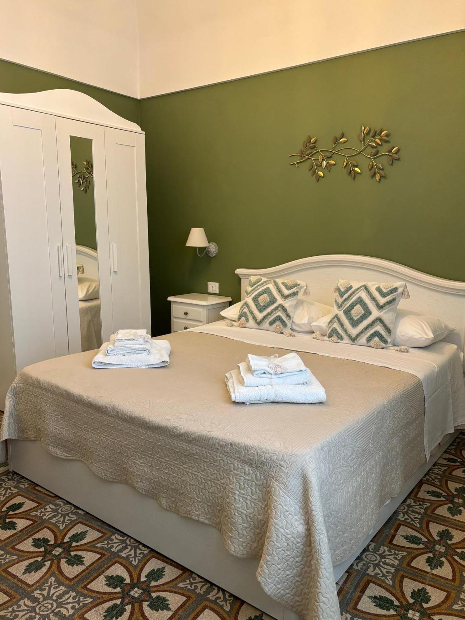 Dimora Della Nonna-Luxury Home Mola di Bari Buitenkant foto
